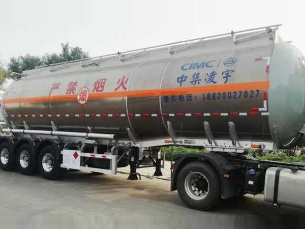 現(xiàn)場(chǎng)收獲多臺(tái)意向，中集凌宇高端液罐車遼寧受青睞